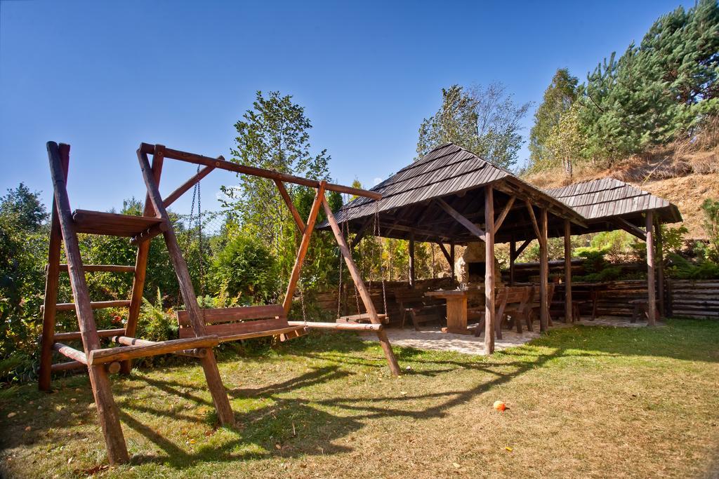 Villa Domek Z Kominkiem W Krynicy Krynica-Zdrój Exterior foto